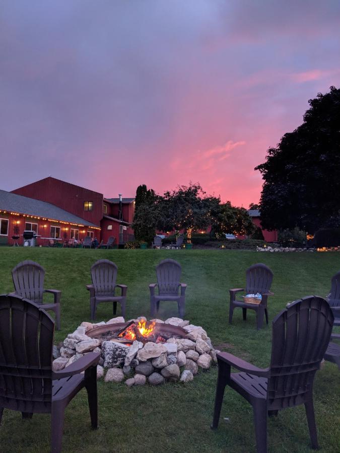 Cedar Hill Lodge Saint Ignace Luaran gambar