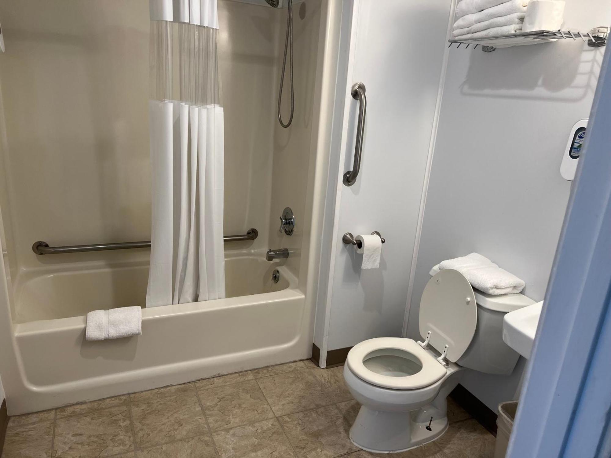 Cedar Hill Lodge Saint Ignace Luaran gambar